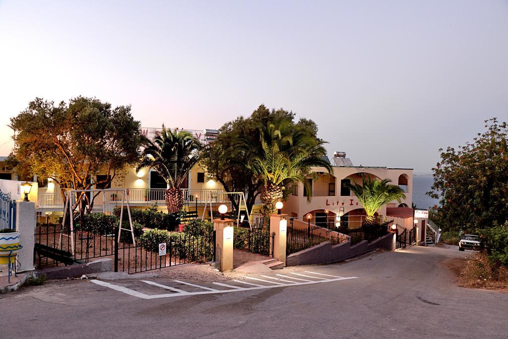 Chios Rooms Myview Karfas Quarto foto